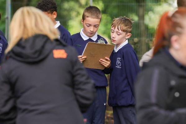 09. Springfield PS pupils learning about archaeology
