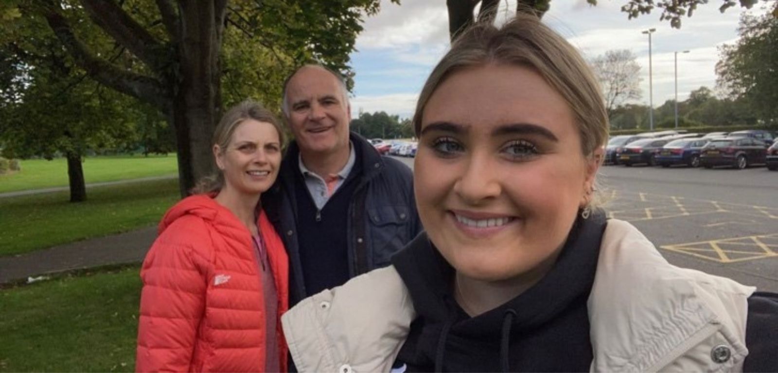 Sarah with her mum and dad