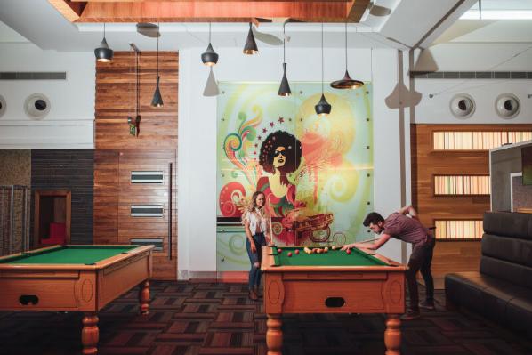 Students playing pool at the Treehouse Elms BT9