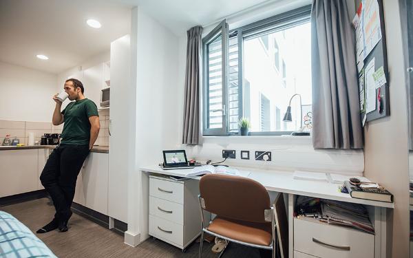 Enjoy the use of your own kitchen, with everything you need in one place.