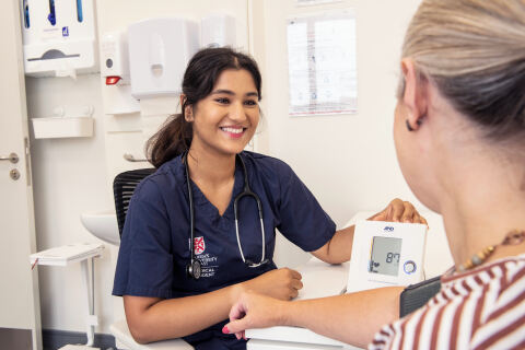 Student in GP simulation with patient