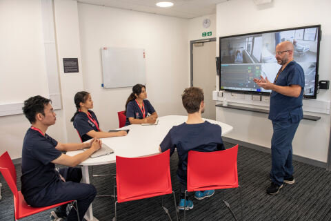 Medicine students in InterSim centre