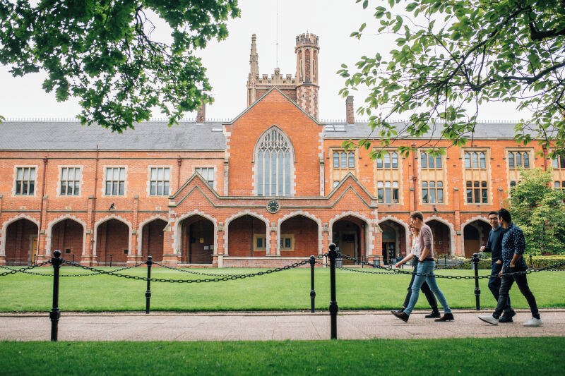 Students walking through quad, Lanyon