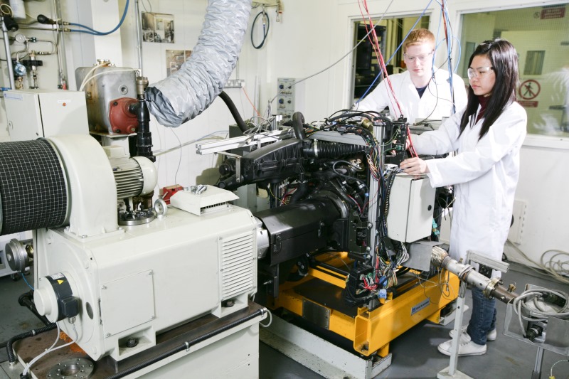 Students working in lab