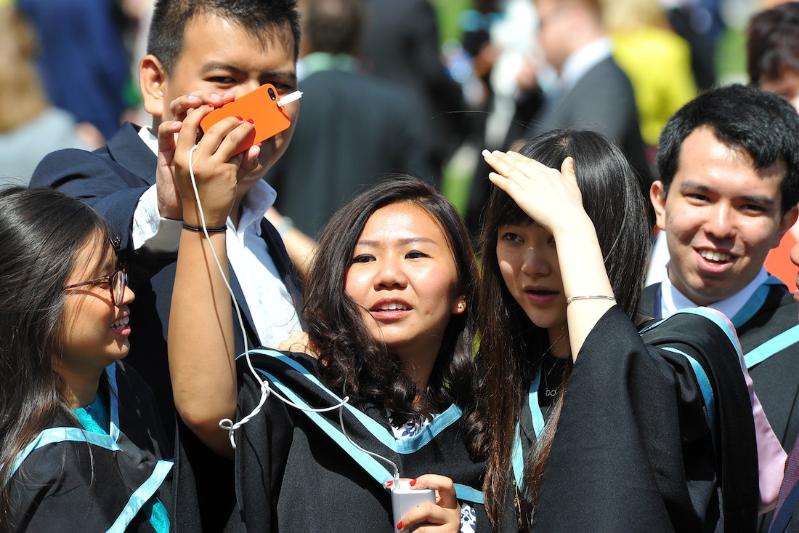 Intl Students graduation QUB image