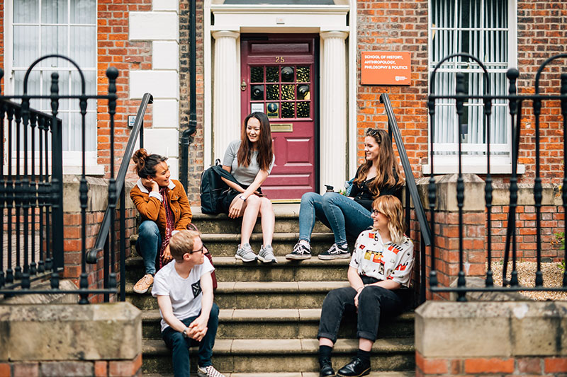 Group shot on steps 800x533