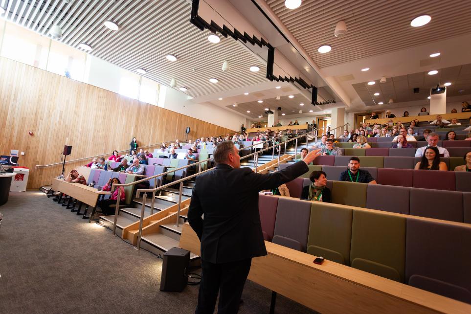 Main lecture attendance